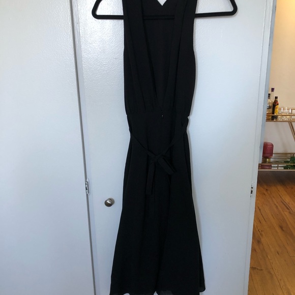 *SOLD* Wilfred NWOT Black Backless Dress - Picture 2 of 6